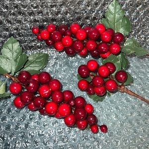 Vintage Silvestri Cranberry Picks (3) Holiday decor